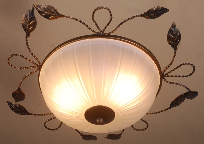 灯具:厨房吸顶灯