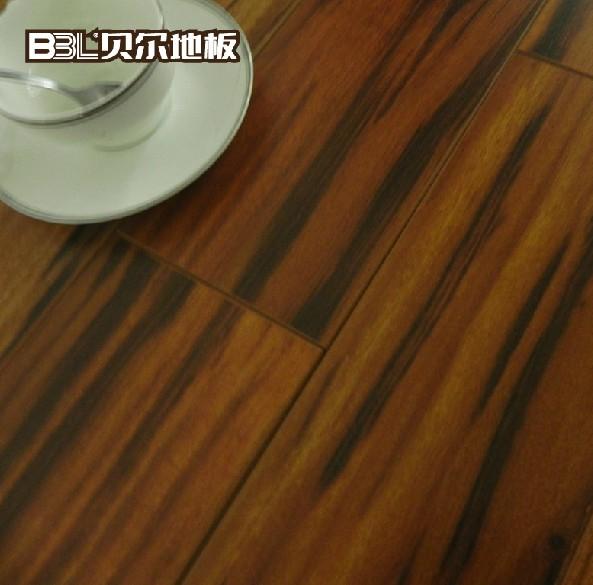 贝尔地板 强化复合木地板 真木纹 厂家直销 家用1
