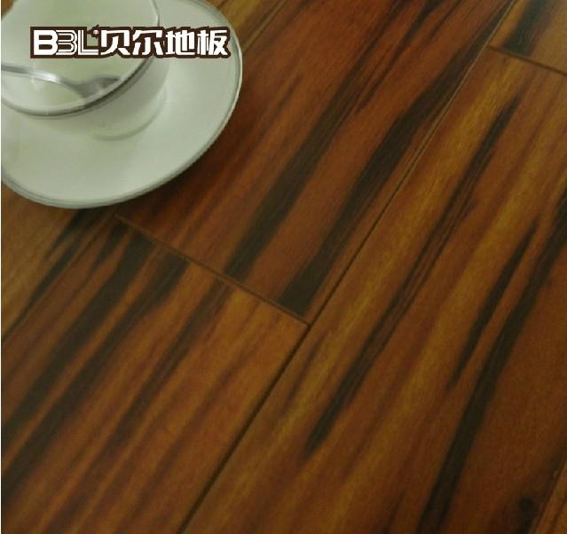 贝尔地板 强化复合木地板 真木纹 厂家直销 家用1