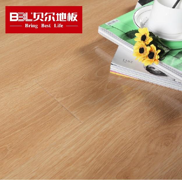 贝尔 强化复合木地板12mm 浅色 环保 全新 欧