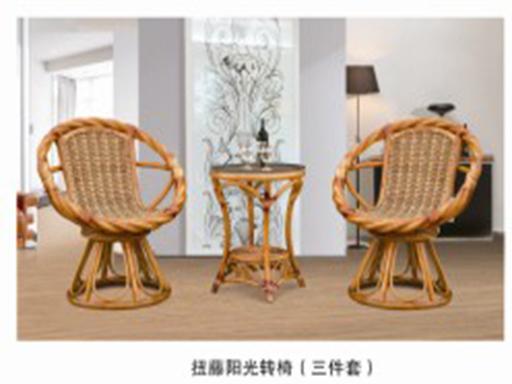 家具:扭藤转椅