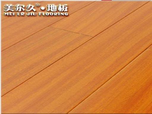 木地板:复合地板