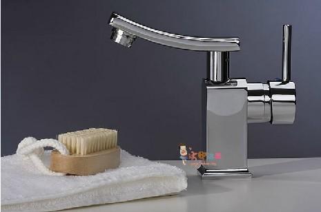  面盆龙头 冷热水龙头 360度旋转 傲气皇帝式